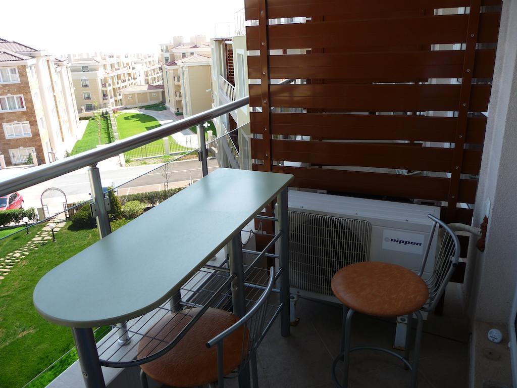 Great Choice Apartment Tjernomorets Rum bild